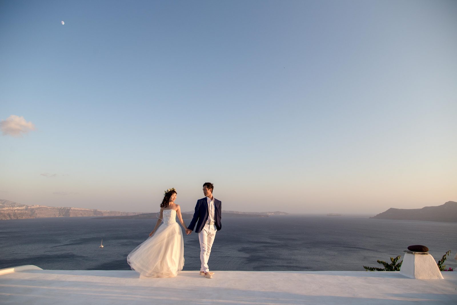 Santorini Wedding Photographer - Videographer | Miltos Karaiskakis